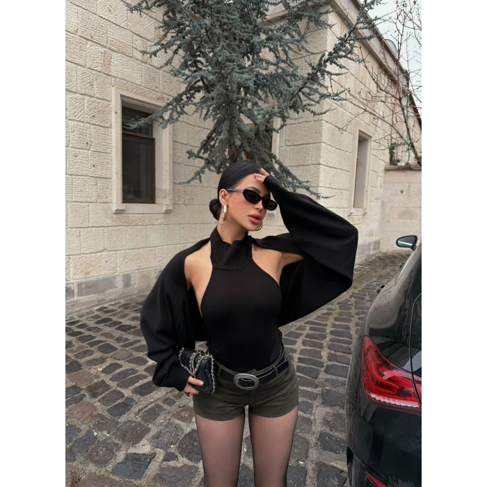 Siyah Bolerolu Triko İkili Takım