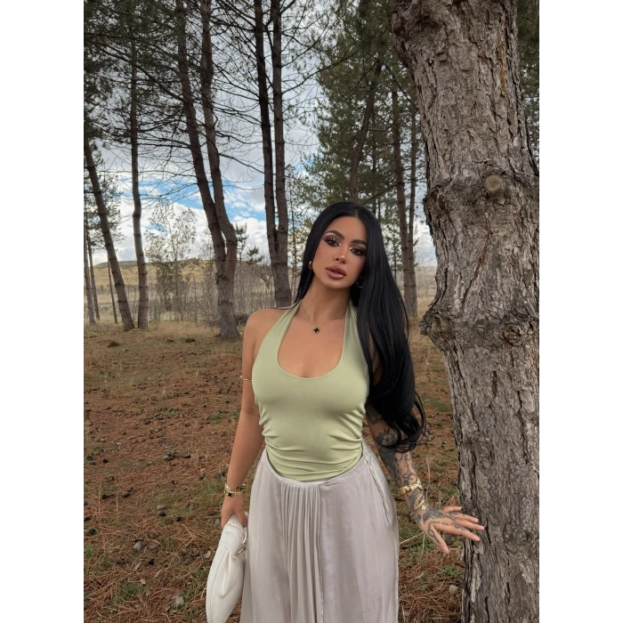 Yeşil Boyundan Geçmeli Basic Crop