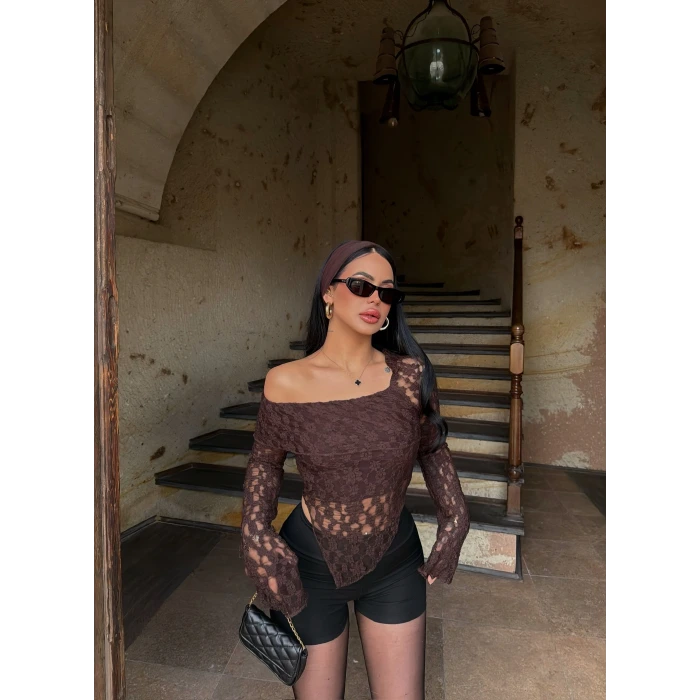 Kahve Güpürlü Omuz Açık Bluz