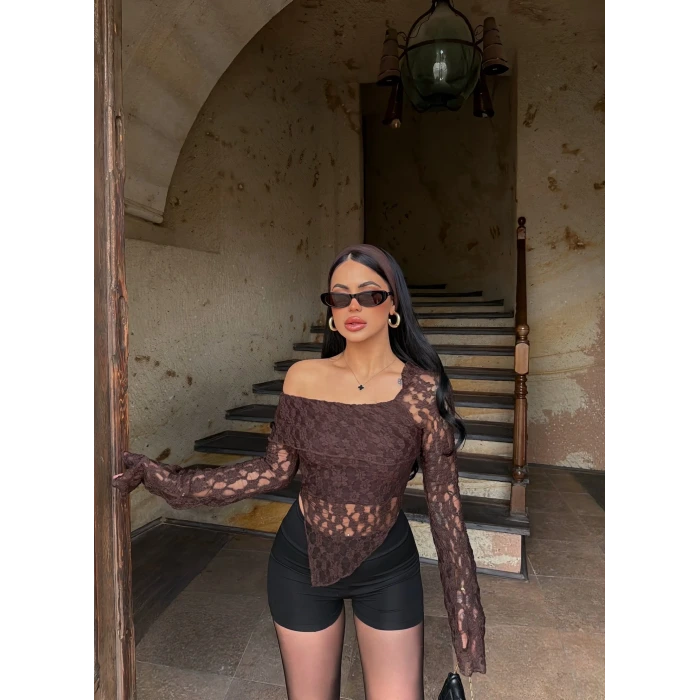 Kahve Güpürlü Omuz Açık Bluz