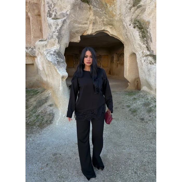 Siyah Eteği Güpürlü Modal Takım