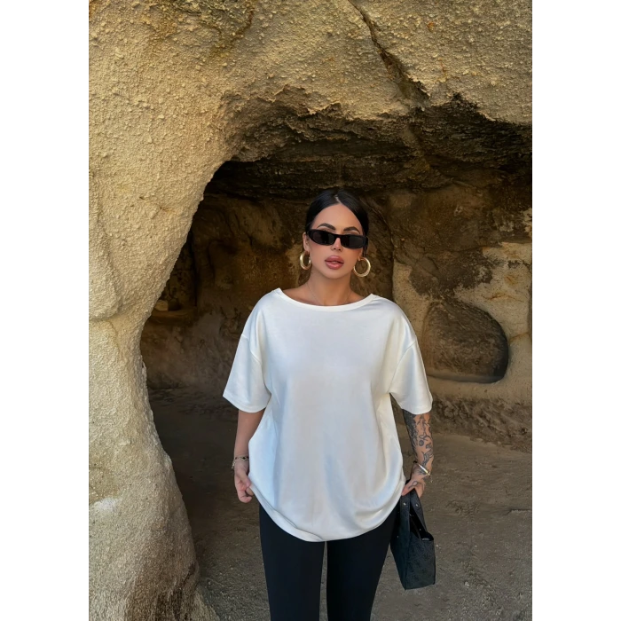 Beyaz Sırt Güpürlü Modal Tişört