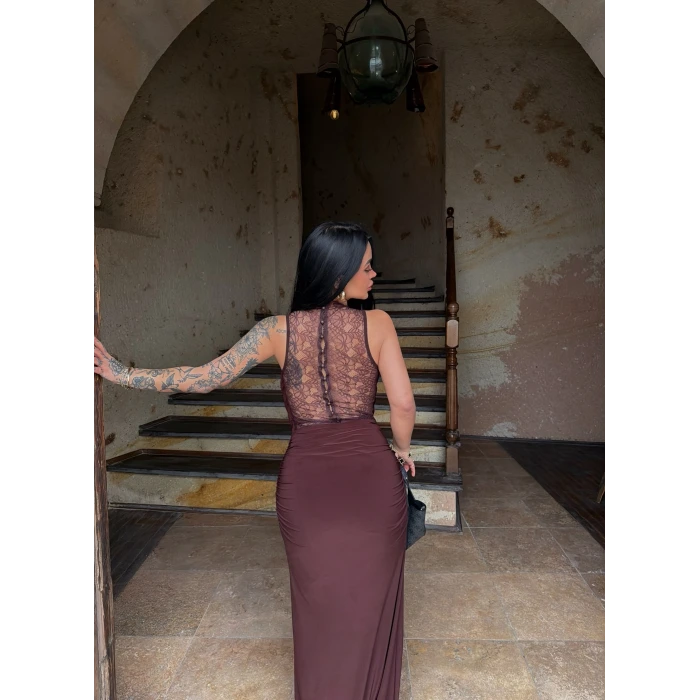 Kahve Sırt Düğmeli Degaje Elbise