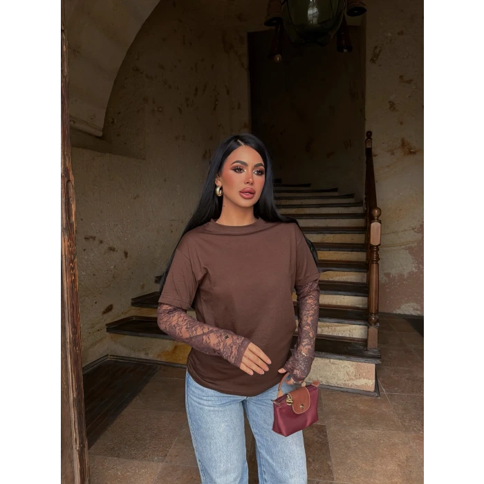 Kahve Kolları Güpürlü Basic Tişört