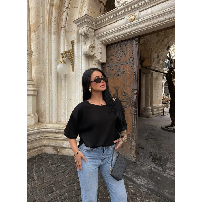 Siyah Sırt Güpürlü Modal Tişört