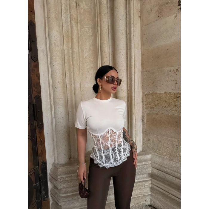 Beyaz Güpürlü Korse Tişört