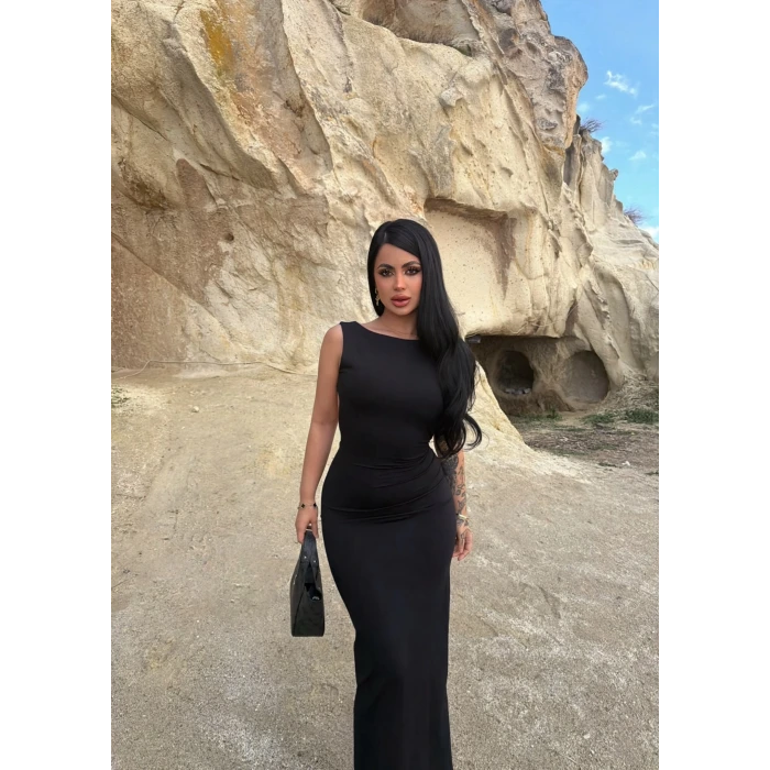 Siyah Sırt Açık Long Elbise