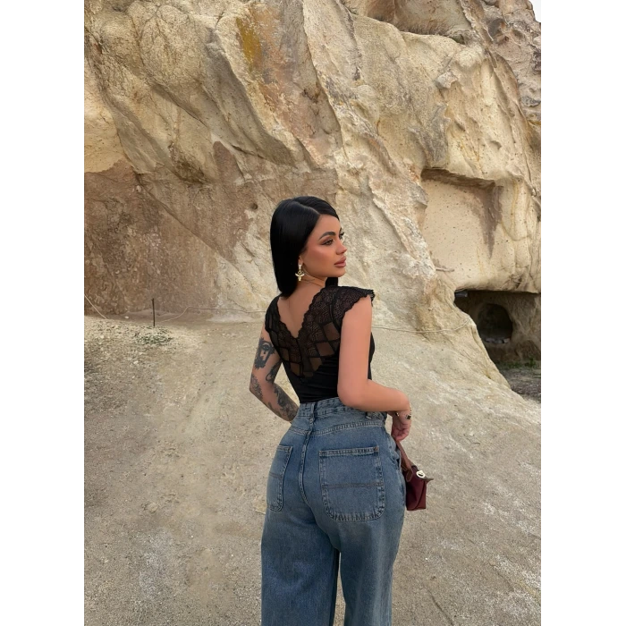 Siyah Ön Arka Güpürlü Bodysuit