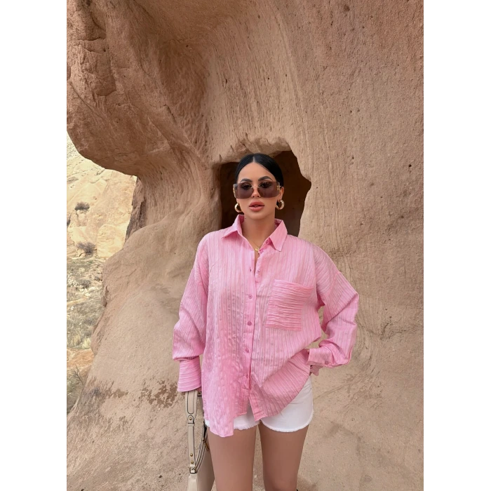 Pembe Tek Cep Sırt Dekolte Gömlek