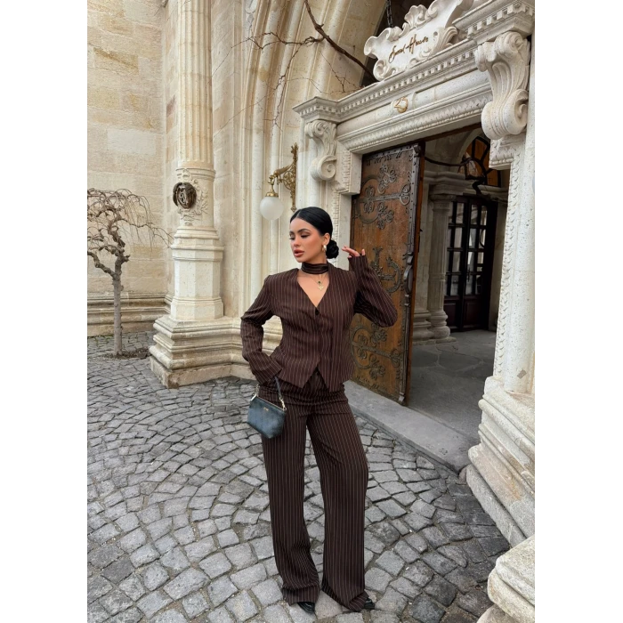 Kahve Çizgili Blazer Üçlü Takım