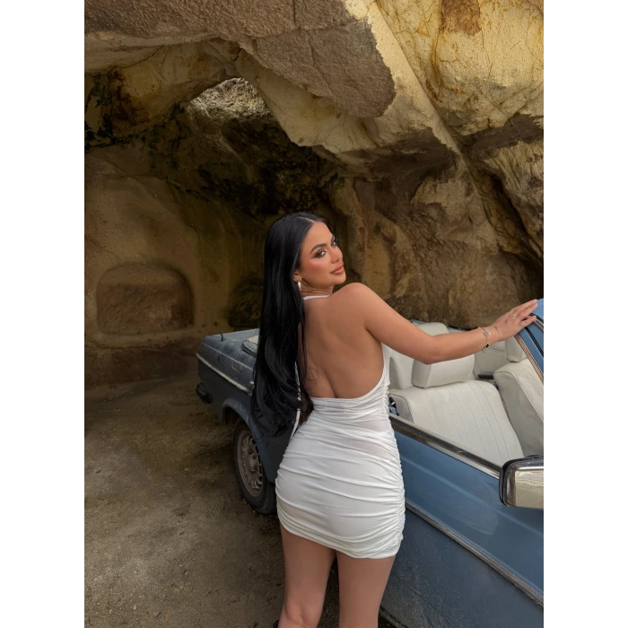 Beyaz Boyundan Geçmeli Degaje Elbise