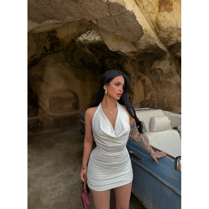 Beyaz Boyundan Geçmeli Degaje Elbise