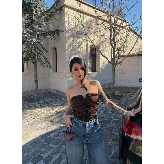 Kahve Büzgülü Straplez Crop