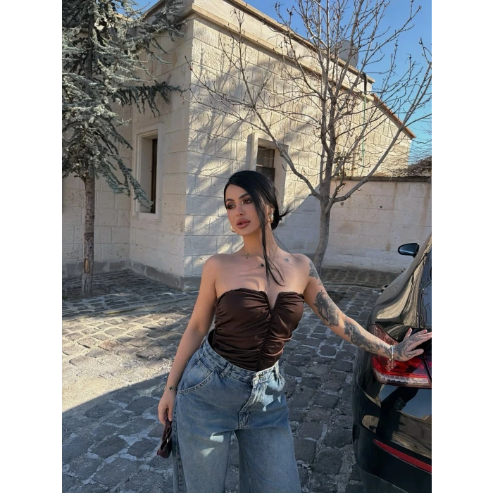 Kahve Büzgülü Straplez Crop