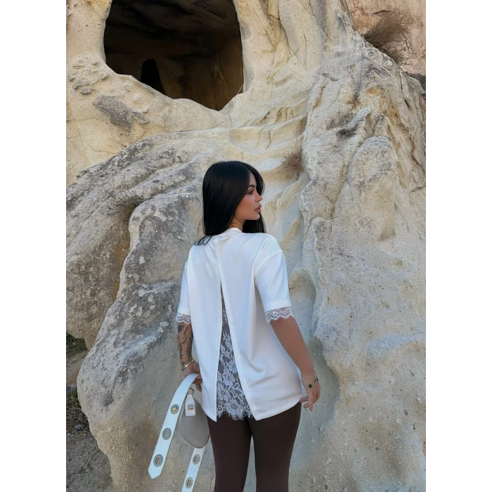Beyaz Sırt ve Kol Güpürlü Modal Tişört