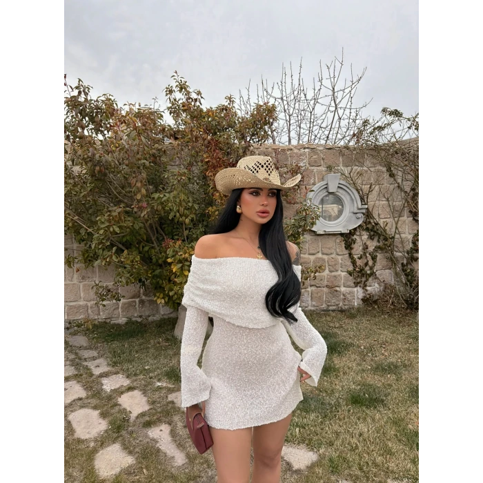 Beyaz Katlamalı Triko Madonna Elbise