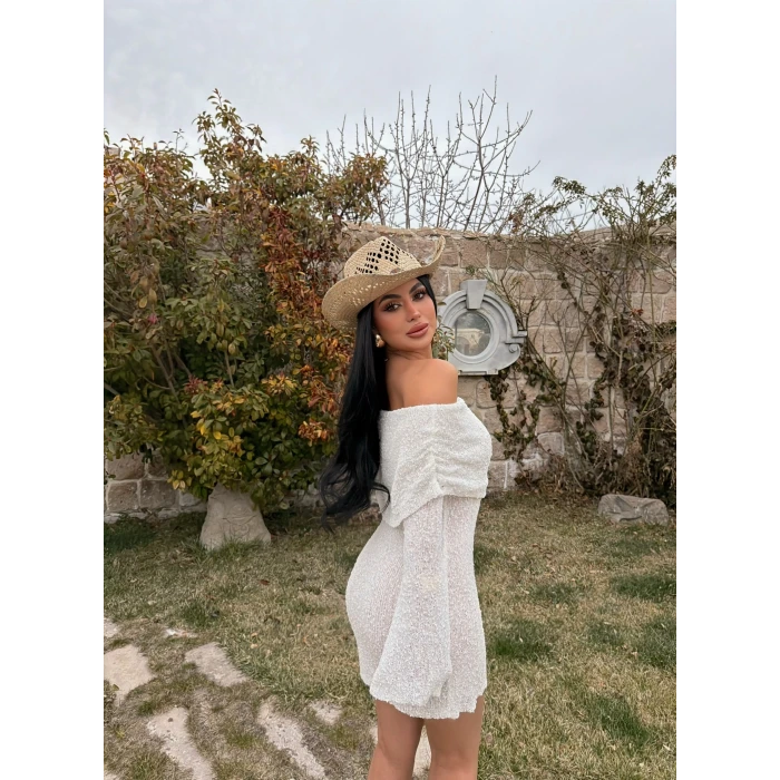 Beyaz Katlamalı Triko Madonna Elbise