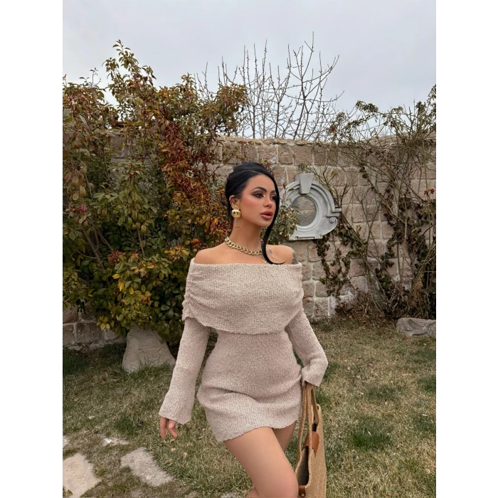 Bej Katlamalı Triko Madonna Elbise