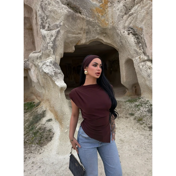 Kahve Vatkalı Pileli Bluz