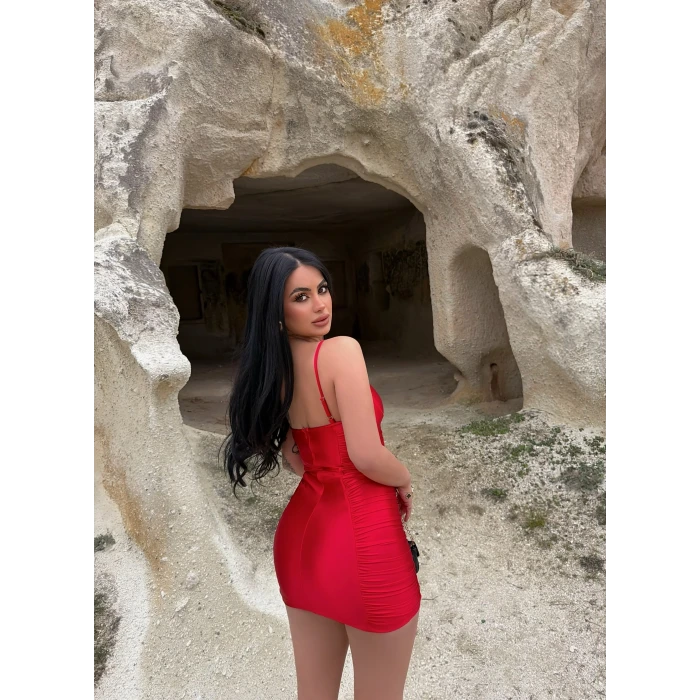 Kırmızı Balenli Saten Elbise