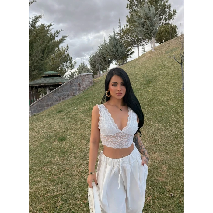 Beyaz Güpürlü Bralet