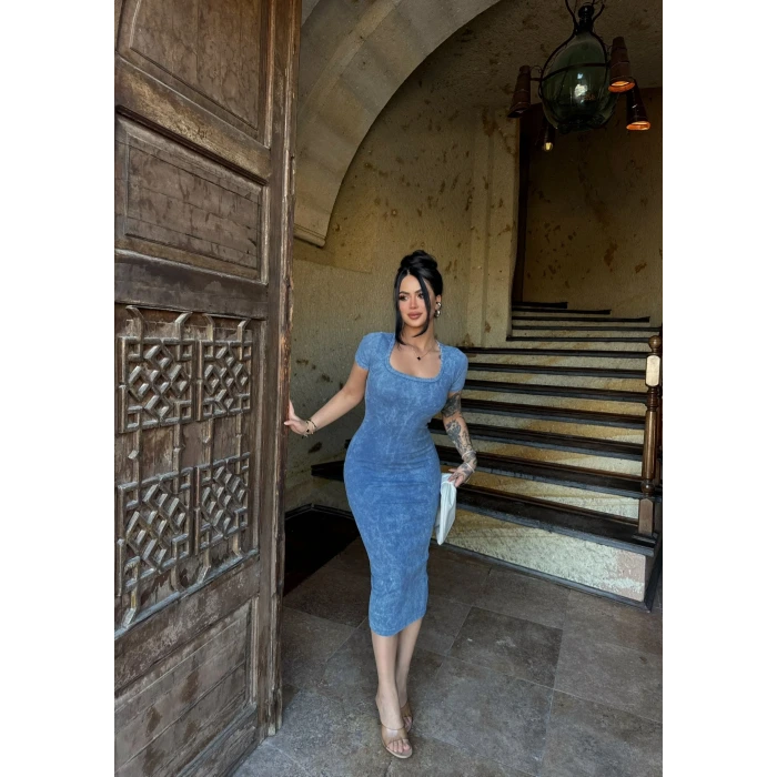 Mavi Kare Yaka Yıkamalı Elbise