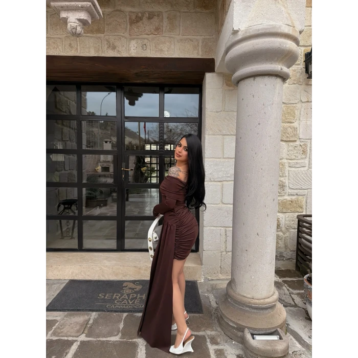 Kahve Asimetrik Kesim Tül Detay Elbise