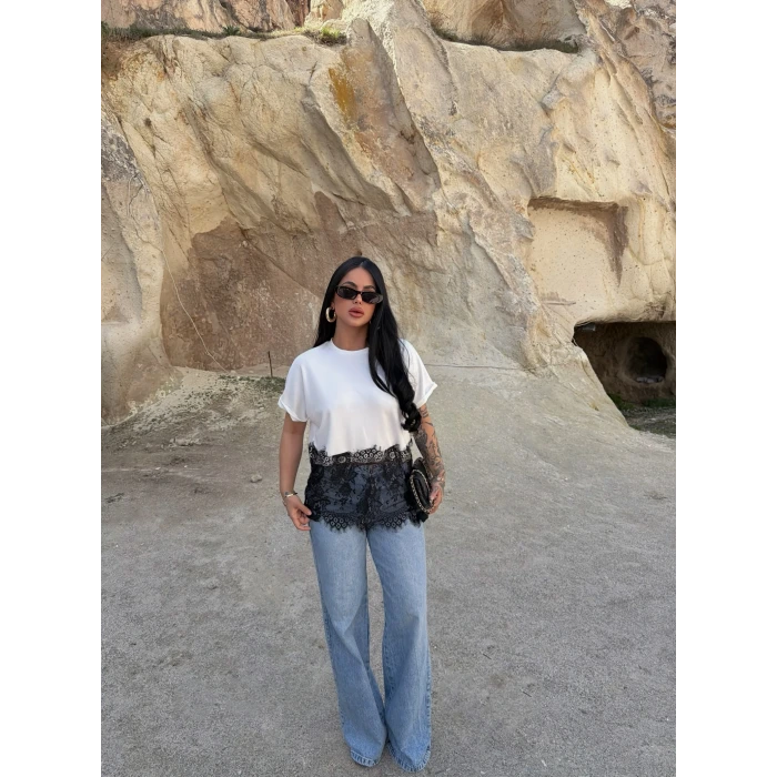 Eteği Güpürlü Tişört