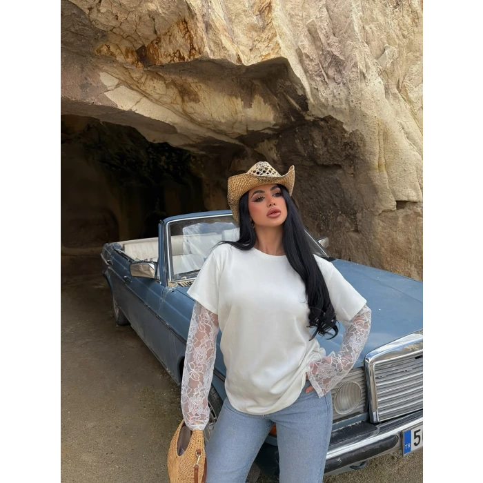 Beyaz Kolları Dantel Modal Tişört