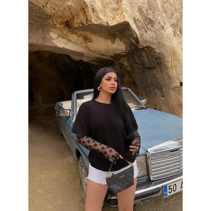 Siyah Kolları Dantel Modal Tişört