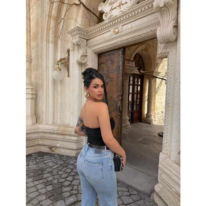 Siyah İçi Destekli Straplez Korse