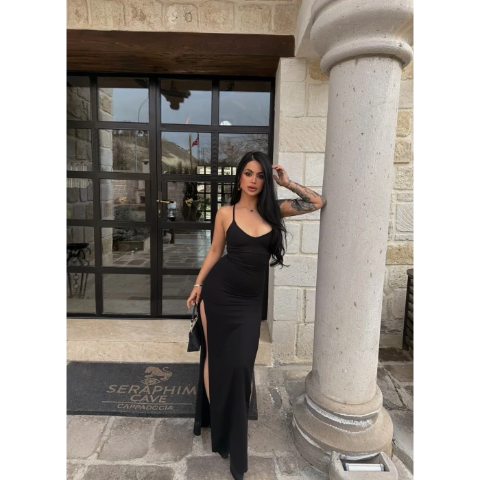 Çift Yırtmaçlı Sırt Çapraz Elbise