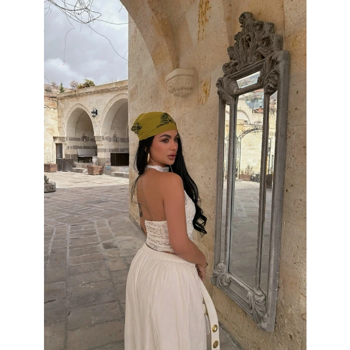 Beyaz Bohem İçi Astarlı Dantel Crop