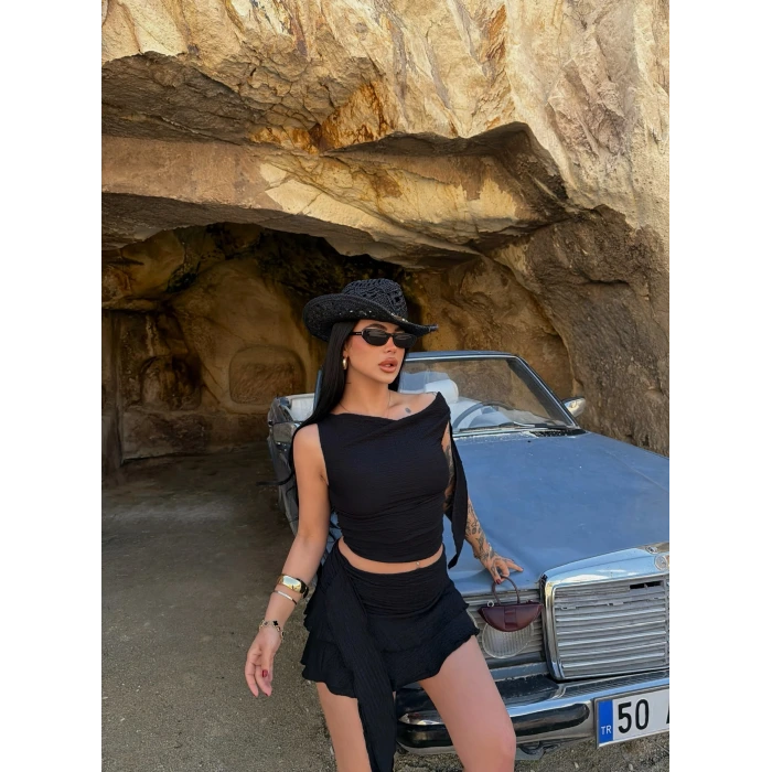 Siyah Degaje Yaka Etekli İkili Takım