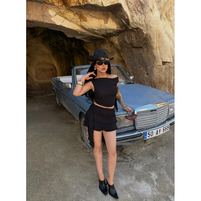 Siyah Degaje Yaka Etekli İkili Takım