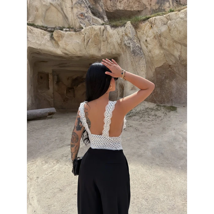 Beyaz Puantiyeli Güpürlü Bralet