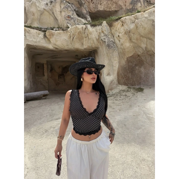 Siyah Puantiyeli Güpürlü Bralet