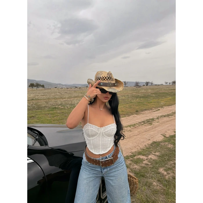 Beyaz Askılı Güpürlü Büstiyer