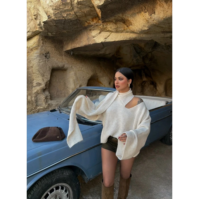 Bej Aura Şal Detay Kazak