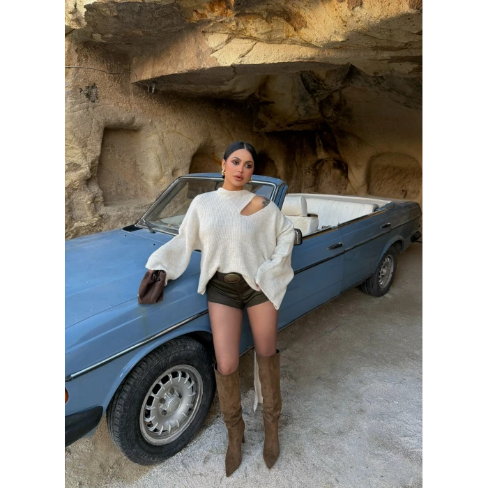 Bej Aura Şal Detay Kazak