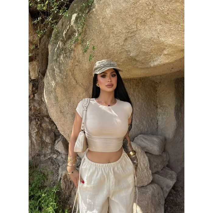 Bej Basic Sandy Crop
