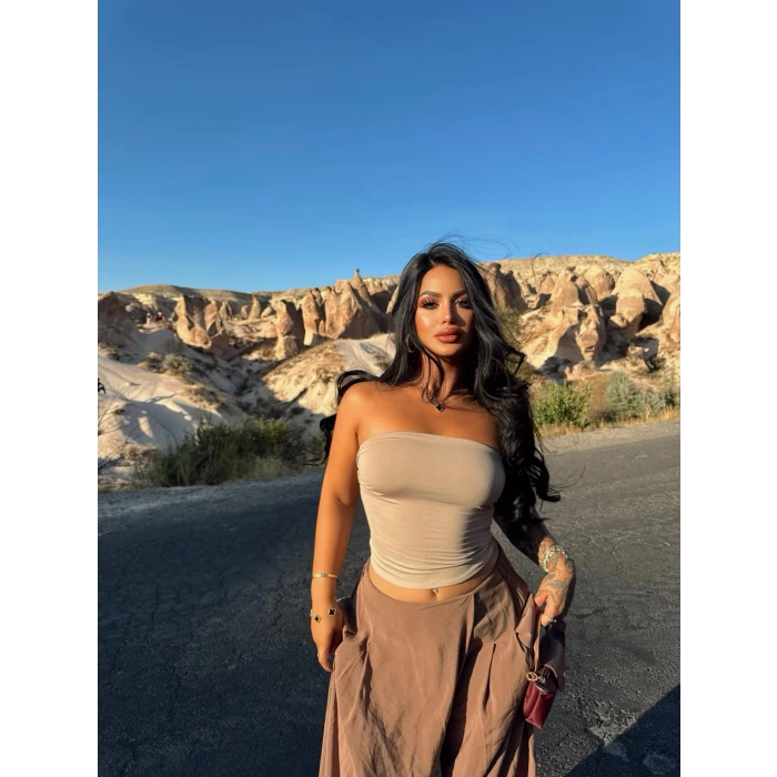 Bej Basic Straplez Crop