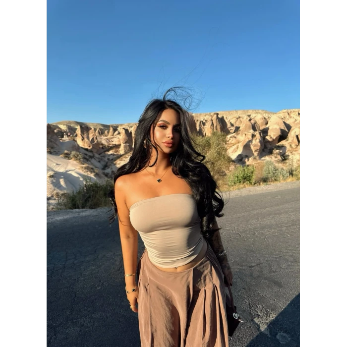 Bej Basic Straplez Crop