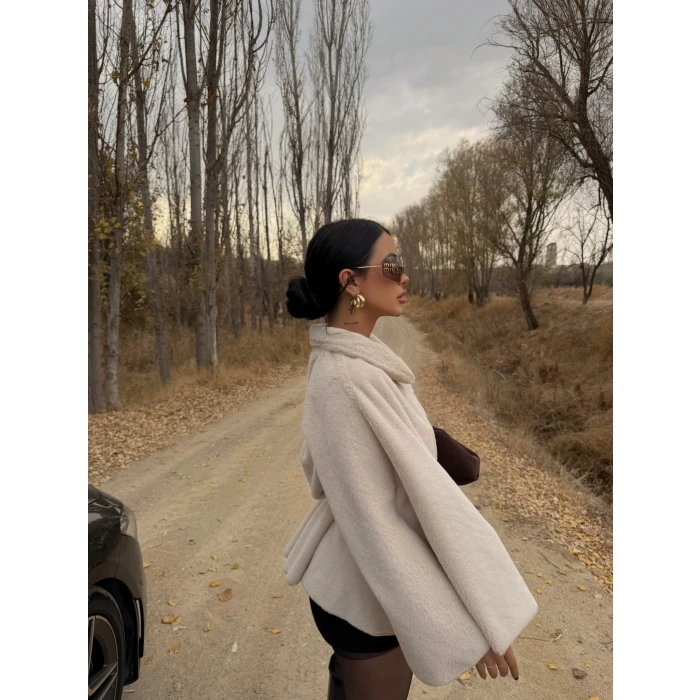 Bej Kemerli Peluş Panço