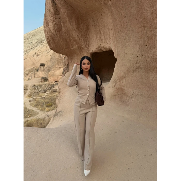 Bej Selanik Düğmeli Takım