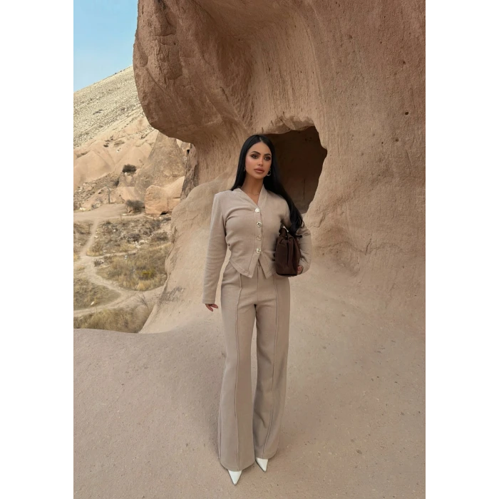 Bej Selanik Düğmeli Takım