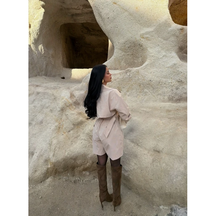 Bej Şortlu Trenç Tulum