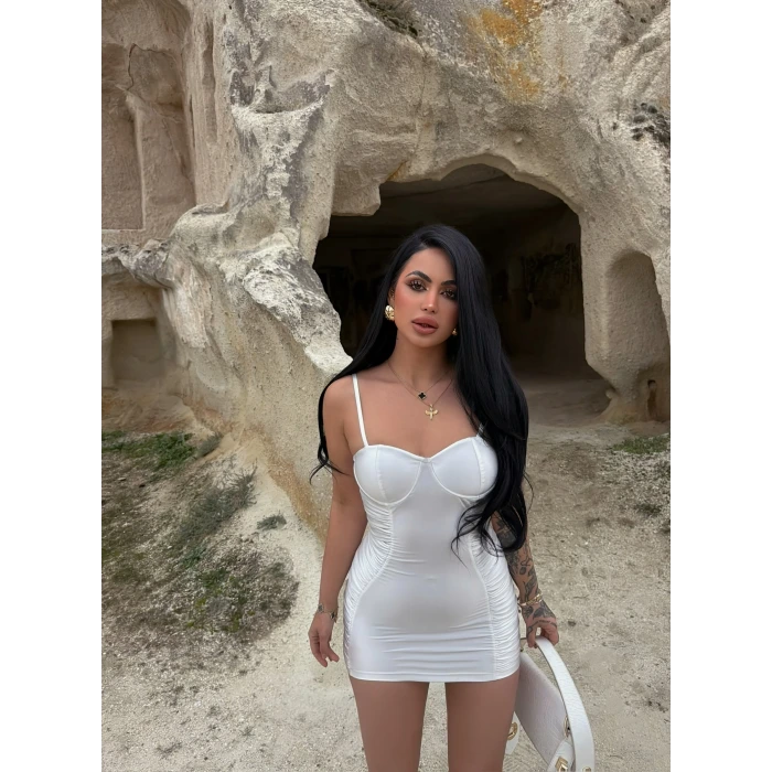 Beyaz Balenli Saten Elbise