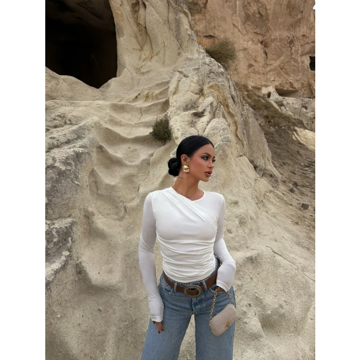 Beyaz Büzgülü Basic Crop