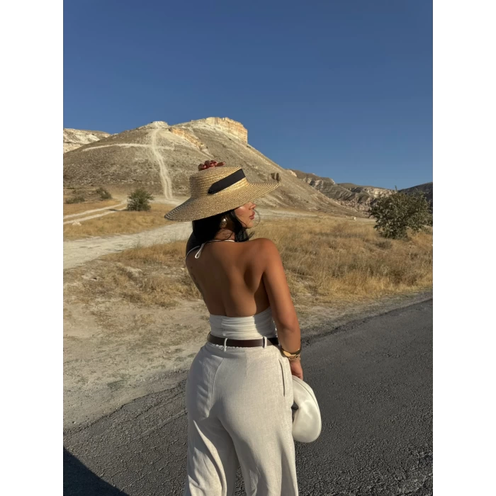 Beyaz Büzgülü Sırt Dekolte Bodysuit